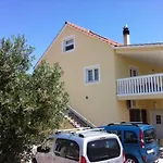 Apartment Miri&gary's Betina (Sibenik-Knin)
